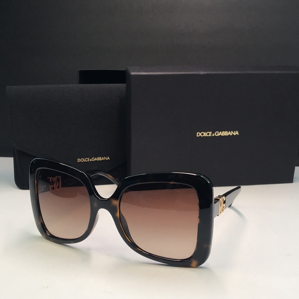 New Dolce & Gabbana DG6193U eyeglass frame features a trendy rectangle shape